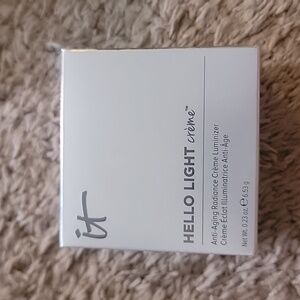 IT Cosmetics Hello Light Luminizer